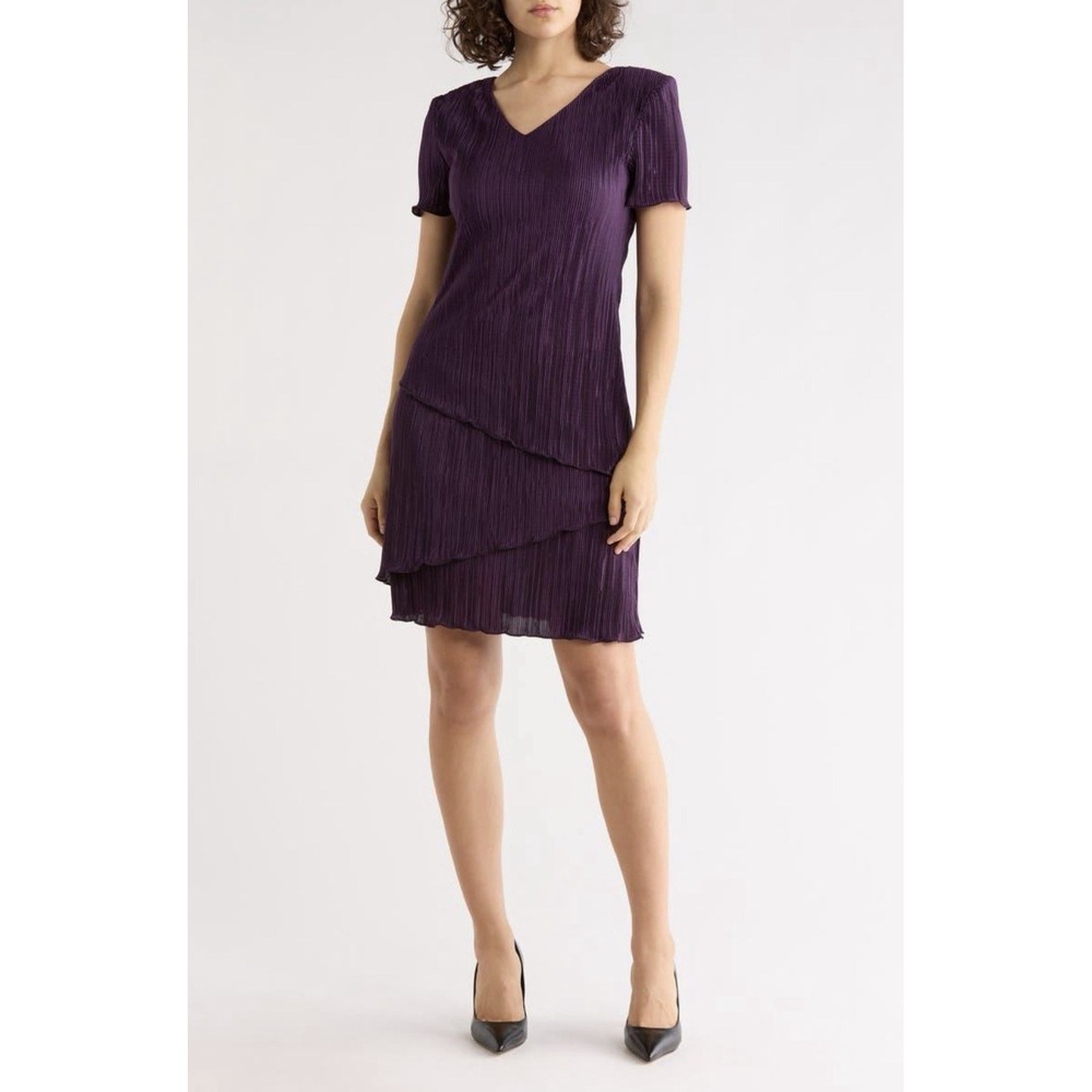 NWT Connected Apparel Plisse Tiered Dress Womens 8 Purple V Neck Cocktail‎ $79